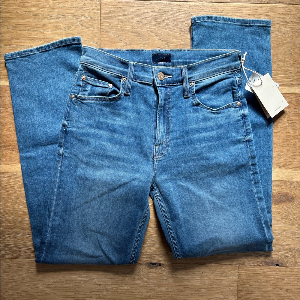 MOTHER Mid Rise Rider Ankle Jeans in Lhasa Love - Picture 5 of 9